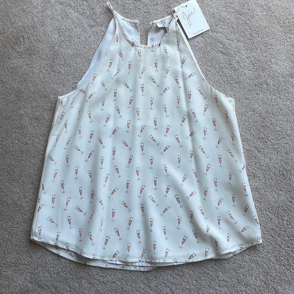 NWT Joie silk top. XS.  17.5 inches across.